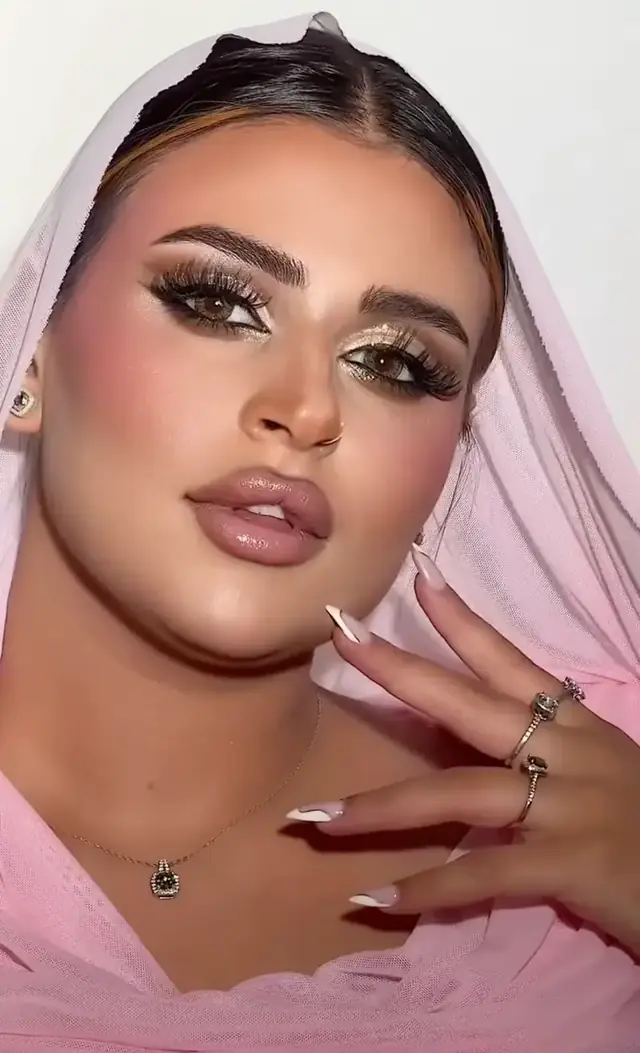 PRO BEAUTY ACADEMY